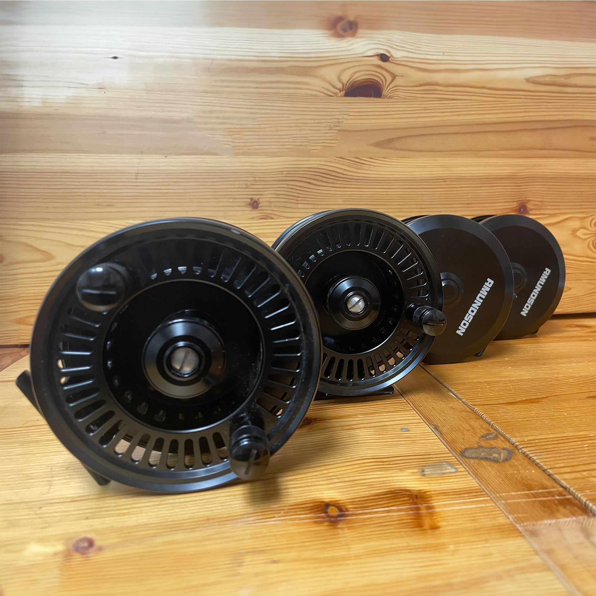 Black TMX5 Mooching Reel with Regular Handles - (Warehouse Sale)